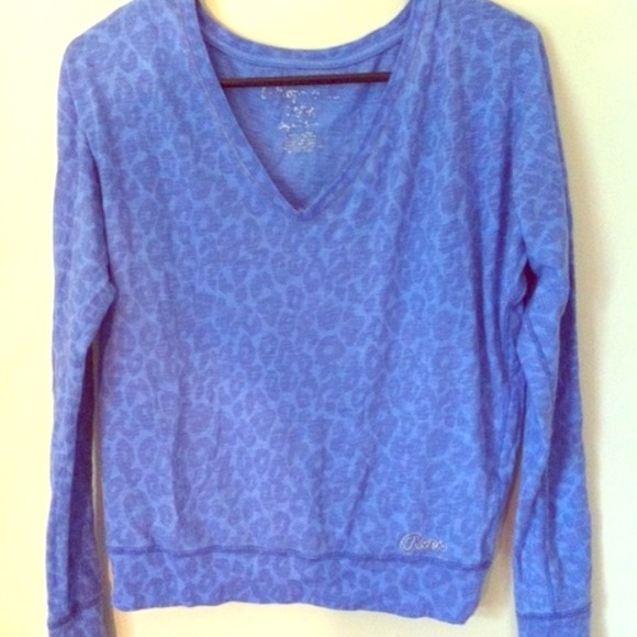 🎄Blue cheetah leopard long sleeve Aeropostale top