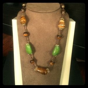 Liz Claiborne stone necklace