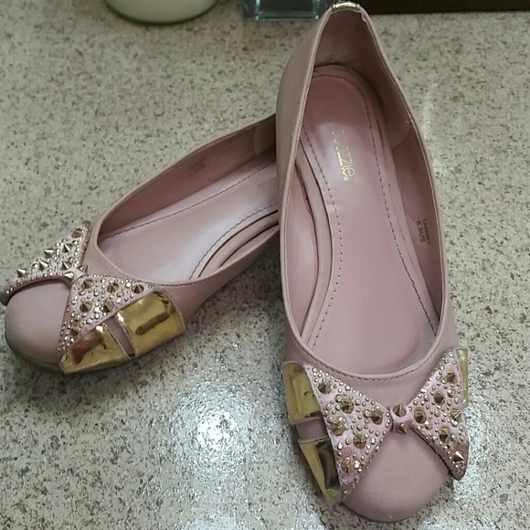 Unique statement flats blush with gold accents
