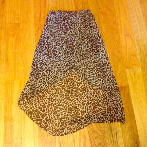 Sans Souci hi-low skirt