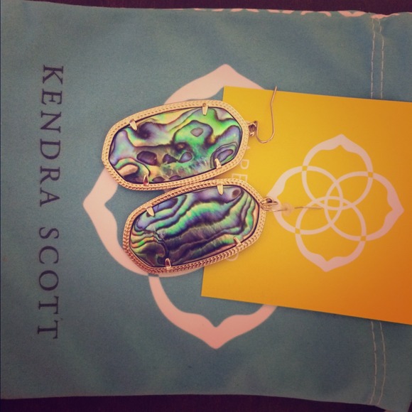 Kendra Scott Danielle earrings