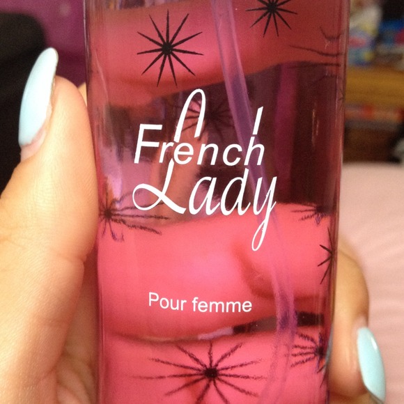 Perfume - Picture 2 of 3