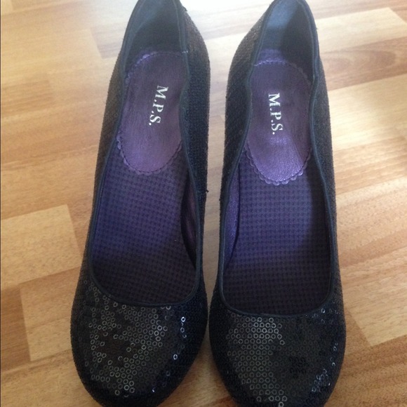 Black Sequin Pumps - Picture 4 of 4