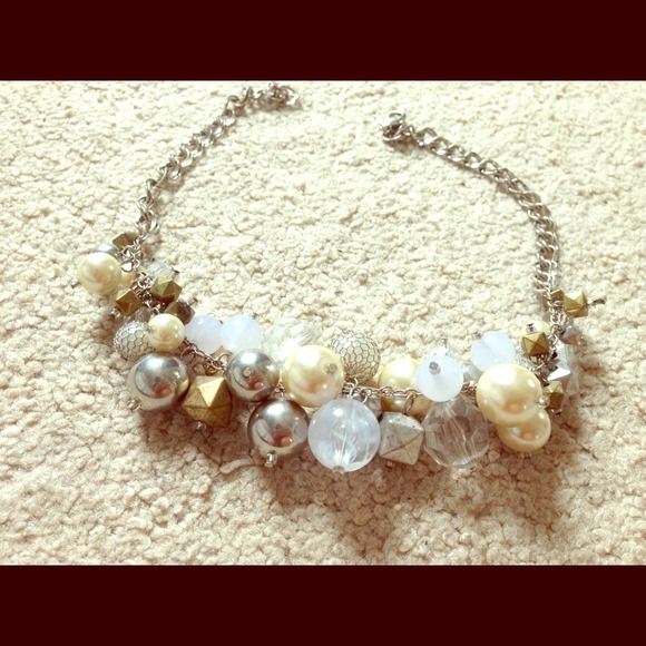 Chic vintage necklace