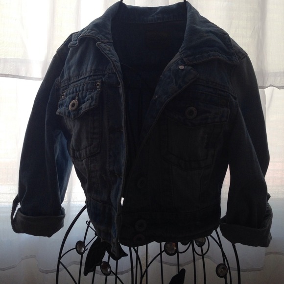 Light wash jean jacket