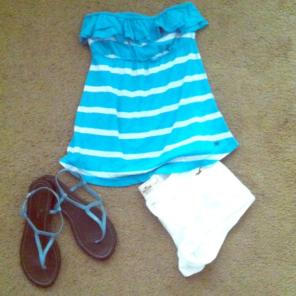 💙Strapless Aeropostale top💙