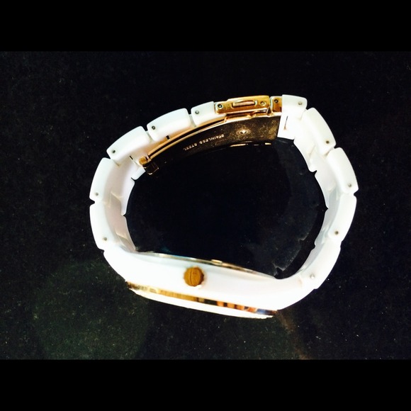 Fossil Stella Watch (white/gold trim) - Picture 3 of 3