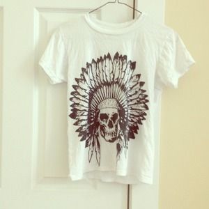 Brandy Melville Caroline Indian Skull Top