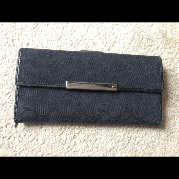 Authentic Gucci checkbook wallet