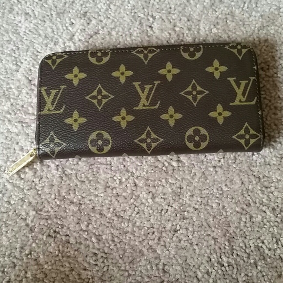 Louis Vuitton inspired wallet