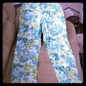 Flower Capri pants