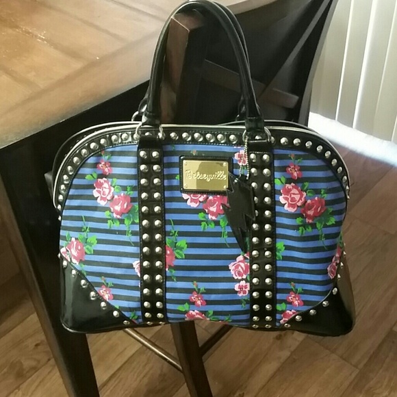Betseyville weekend bag
