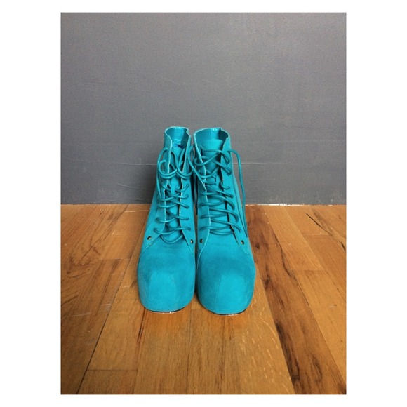 🚛MOVING SALE🚛 lita-like platform booties