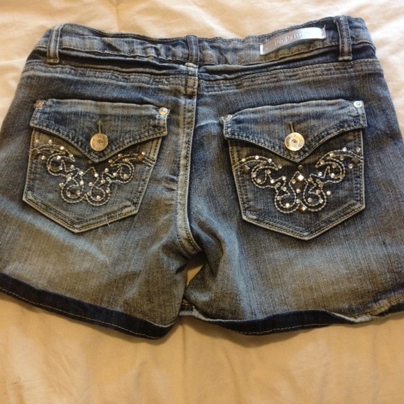 Shorts NWOT - Picture 2 of 2