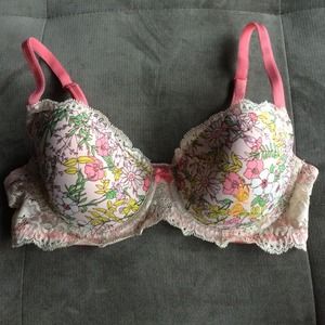 Victoria's Secret Dream Angels Lined Demi Bra