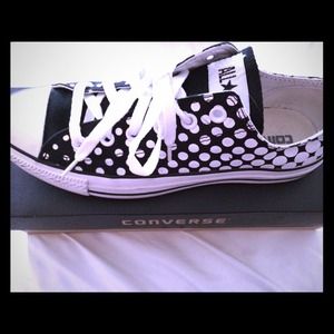 Converse ct dots black and white slightly worn