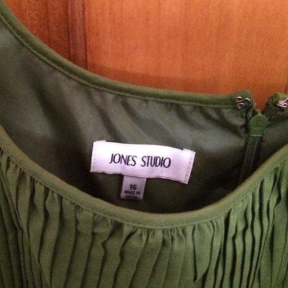 Olive green Summer Dress - Picture 2 of 2