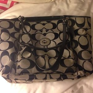 Black cloth tote bag coach