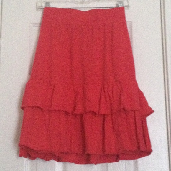 Old Navy hot pink two tiered ruffle skirt - Picture 2 of 2