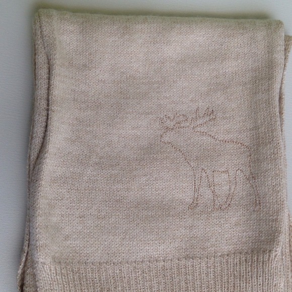 🎊A&F beige scarf