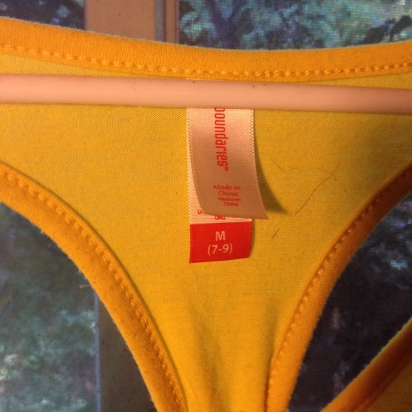 Yellow, ruffley shirt - Picture 3 of 4