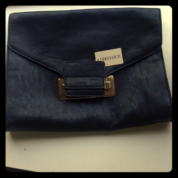Brand New Cute black clutch from forever 21