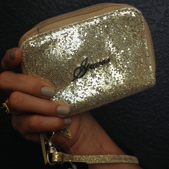 Phone/wallet case!