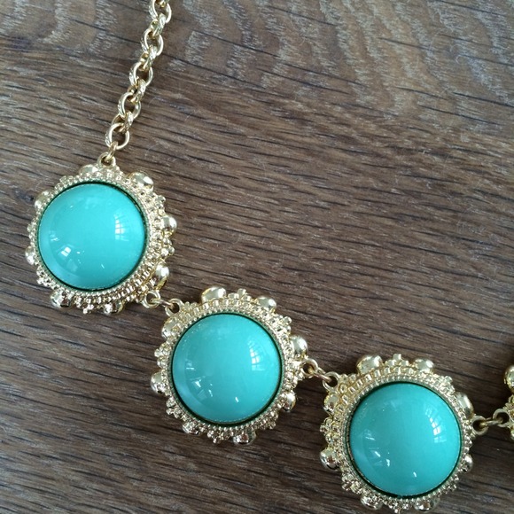 Aqua cabochon necklace - Picture 2 of 3