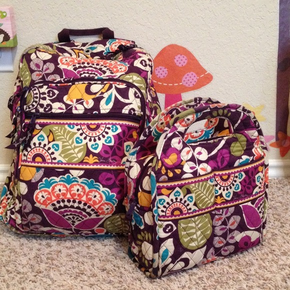 Campus backpack w/matching lunch tote. - Picture 1 of 4