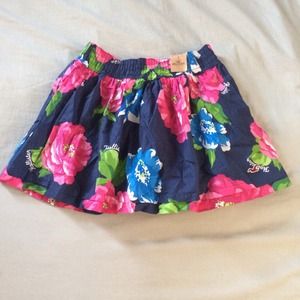 💥 Floral Skirt by HOLLISTER