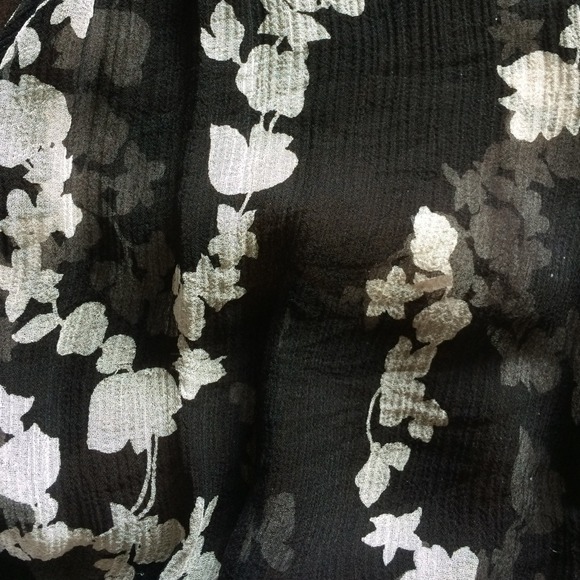 BUNDLE SALE WHBM Wrap V-Neck Top - Picture 2 of 4