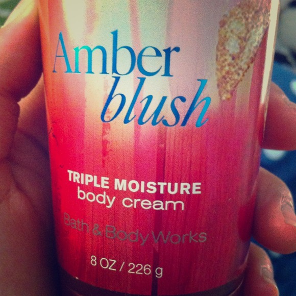 Amber Blush Body Cream