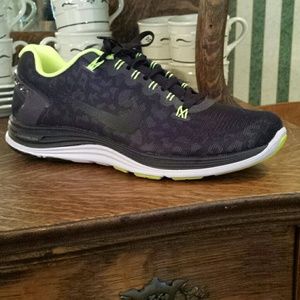 Nike Cheetah Print Running Shoes