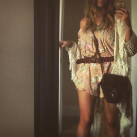 ⭐️WELCOME TO MY CLOSET⭐️ meet your seller/feedback - Picture 4 of 4