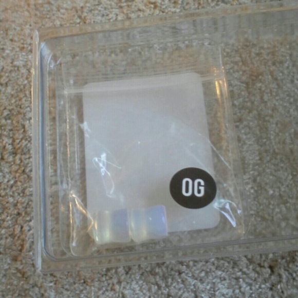 1 pair of precious opalite stone plugs - Picture 3 of 4