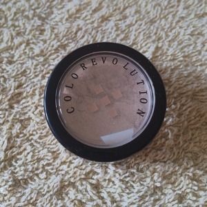 Colorevolution Mineral Eye Shadow in Barely There