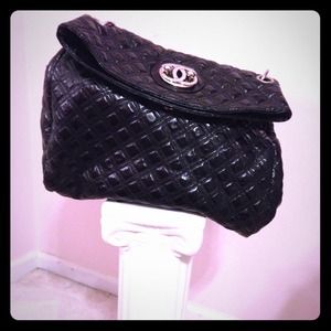 Faux Chanel "Leather" Purse