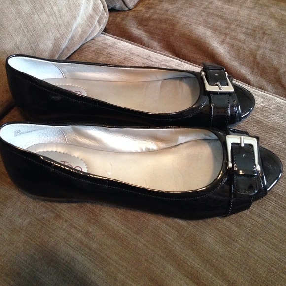 ❌❌SOLD❌❌ME TOO black dress shoes - Picture 3 of 4
