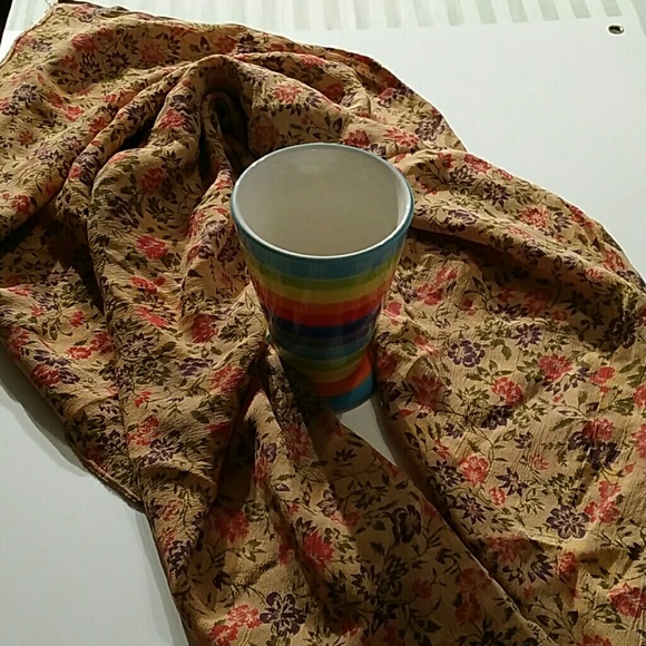 Scarf - Picture 2 of 4