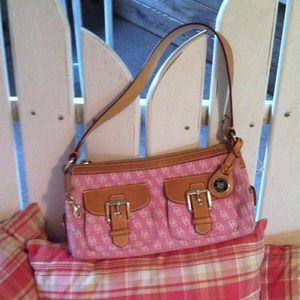 Oh so cute pink and brown purse