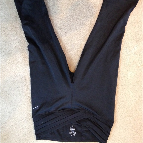 Black Nike Dri-Fit Capri with rouched waistband