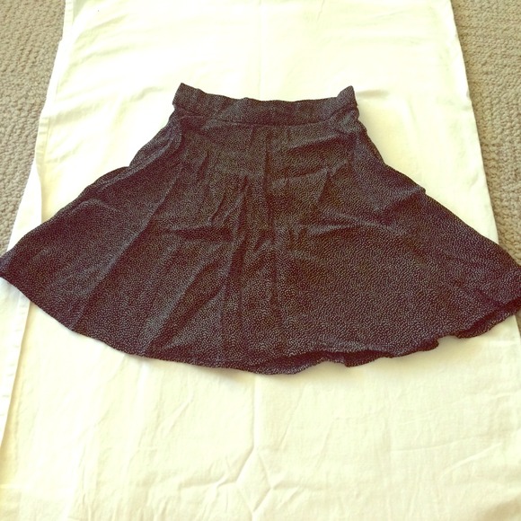 Brandy Melville high wasted skirt