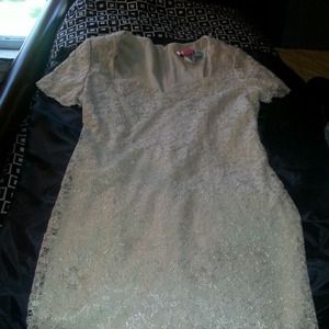 🌸Sale🌸 Jessica Howard Lace Dress,s.12, has pulls