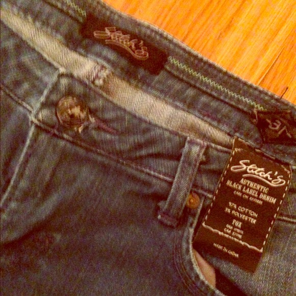❌SOLD❌ STITCH'S SKINNY FOX JEAN