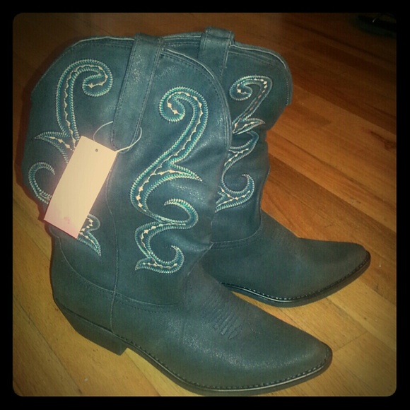 American Rag Dawnn Cowboy Boots Black