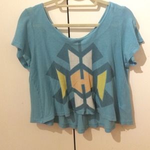 Cute crop shirt!