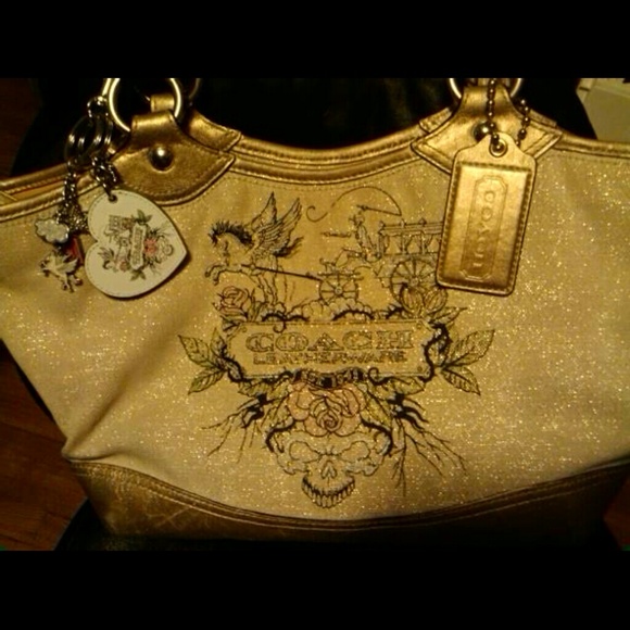 My coach fob collection =) - Picture 3 of 4