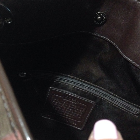 Authentic coach side bag in mint condition - Picture 3 of 3