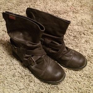 Rebel Footwear Brown Boots