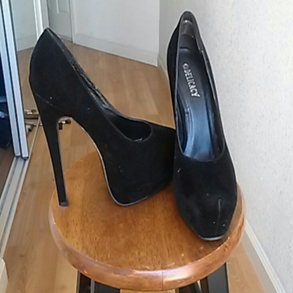 Black delicacy heels - Picture 1 of 1